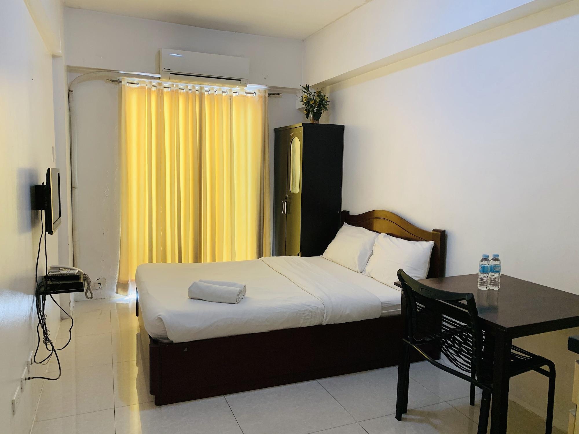 Oyo 893 Dian Suites Makati Manila Exteriör bild