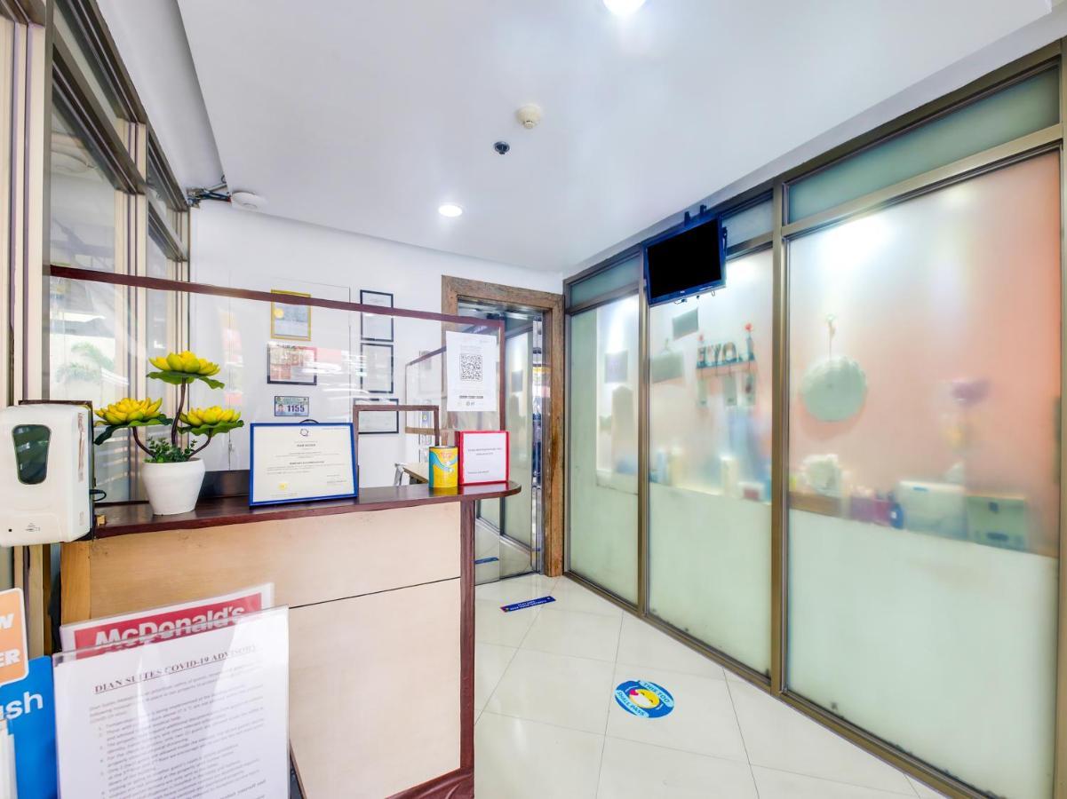 Oyo 893 Dian Suites Makati Manila Exteriör bild