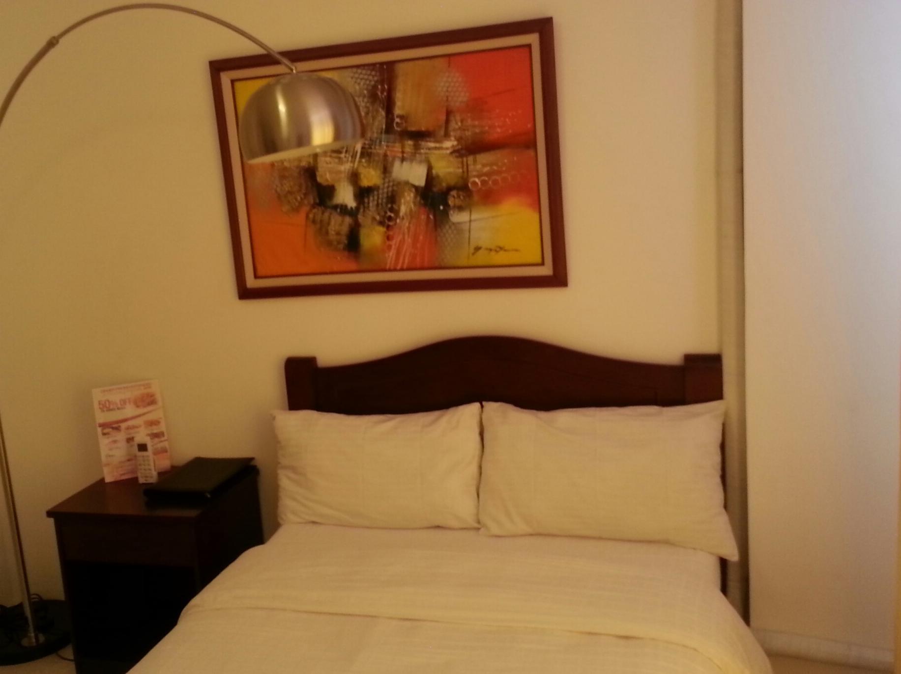 Oyo 893 Dian Suites Makati Manila Exteriör bild