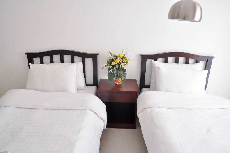 Oyo 893 Dian Suites Makati Manila Exteriör bild