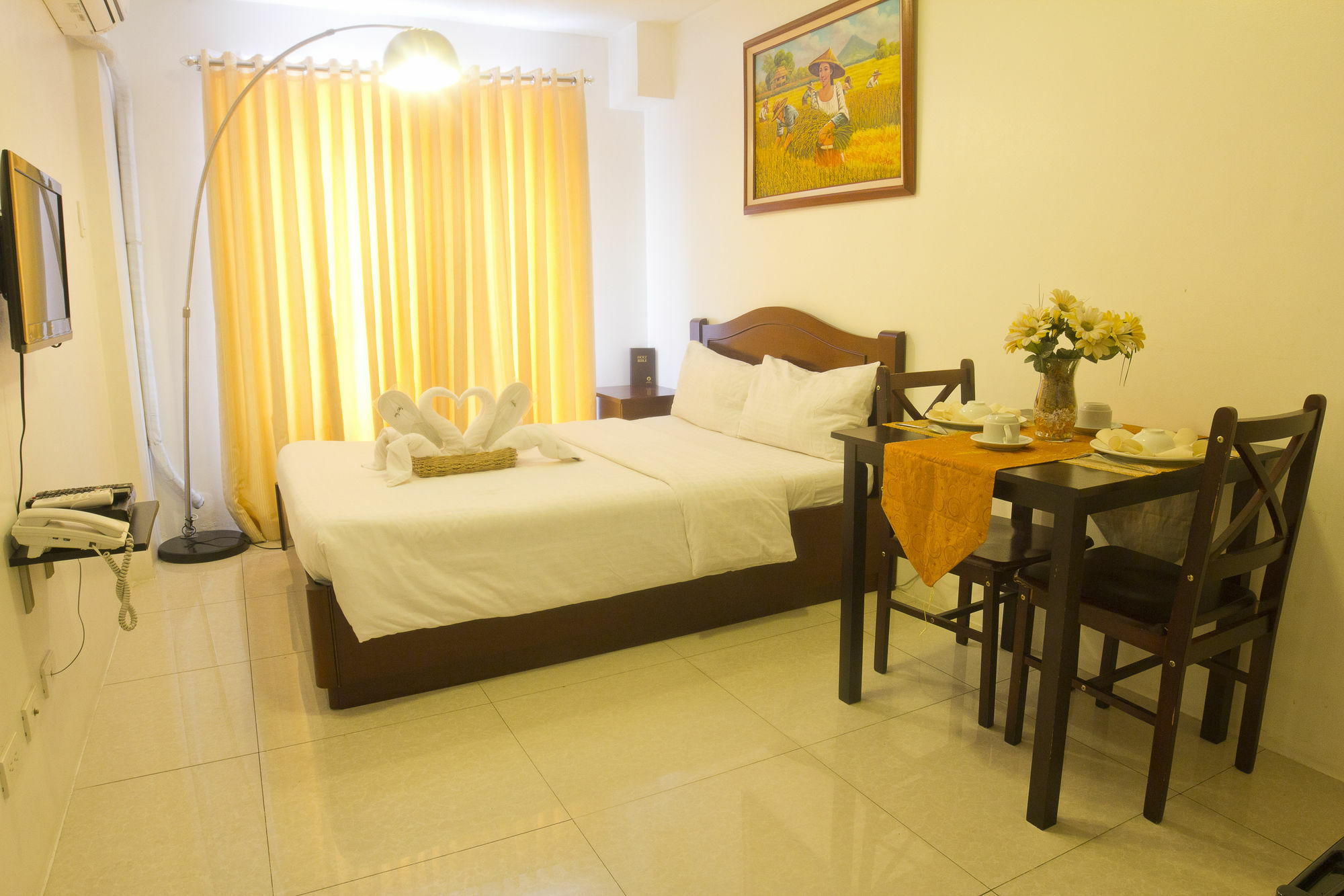 Oyo 893 Dian Suites Makati Manila Exteriör bild